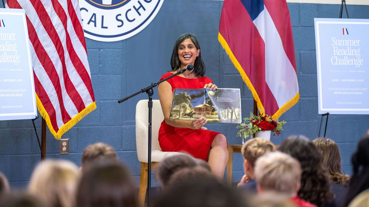 Usha Vance backs books over phones as more schools implement no-cell policies  at george magazine