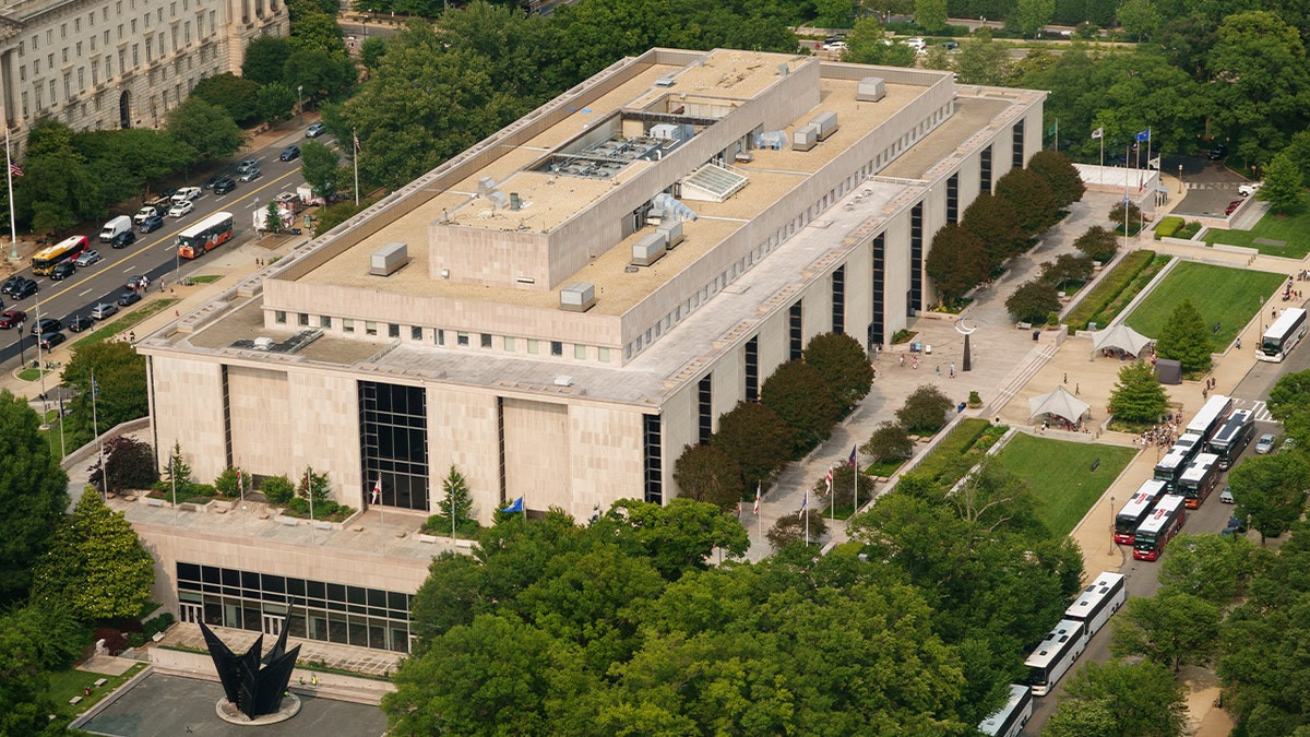 White House reviewing all Smithsonian museum, exhibit content before America 250 celebration in 2026  at george magazine