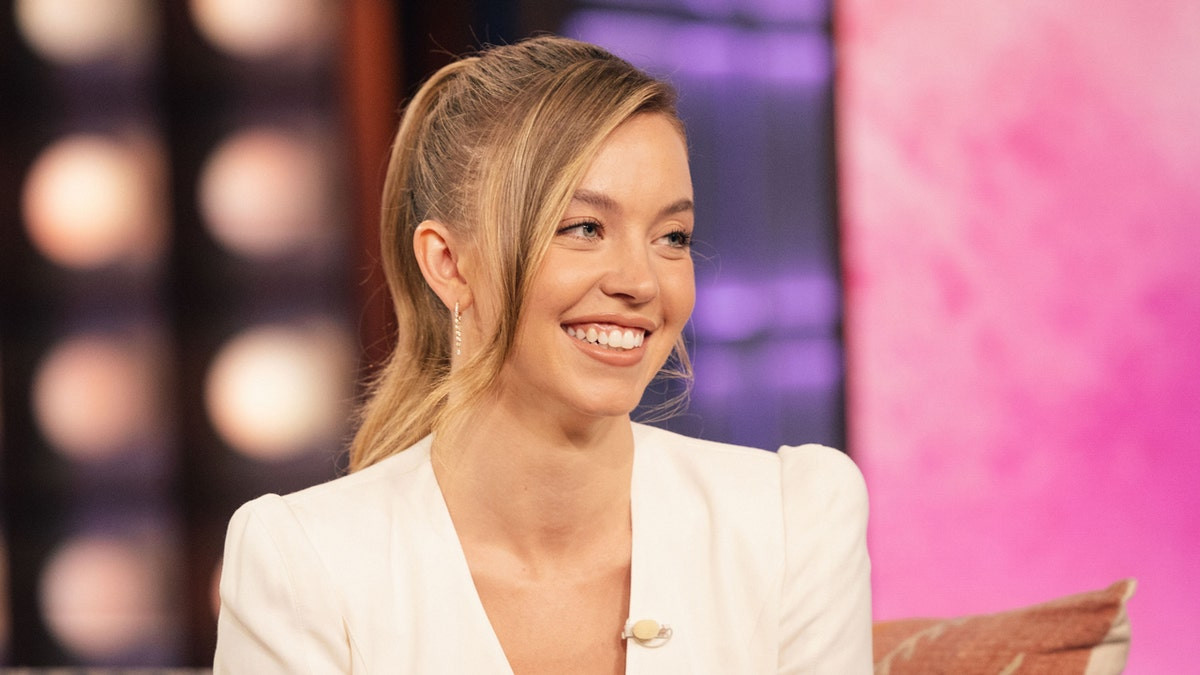 Blue Genes’ singer goes viral as Sydney Sweeney's American Eagle ad sparks controversy  at george magazine