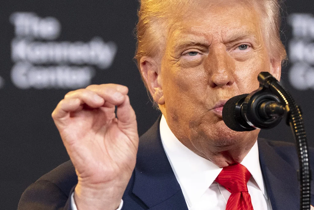 Trump signs executive order cutting red tape for commercial rocket launches  at george magazine