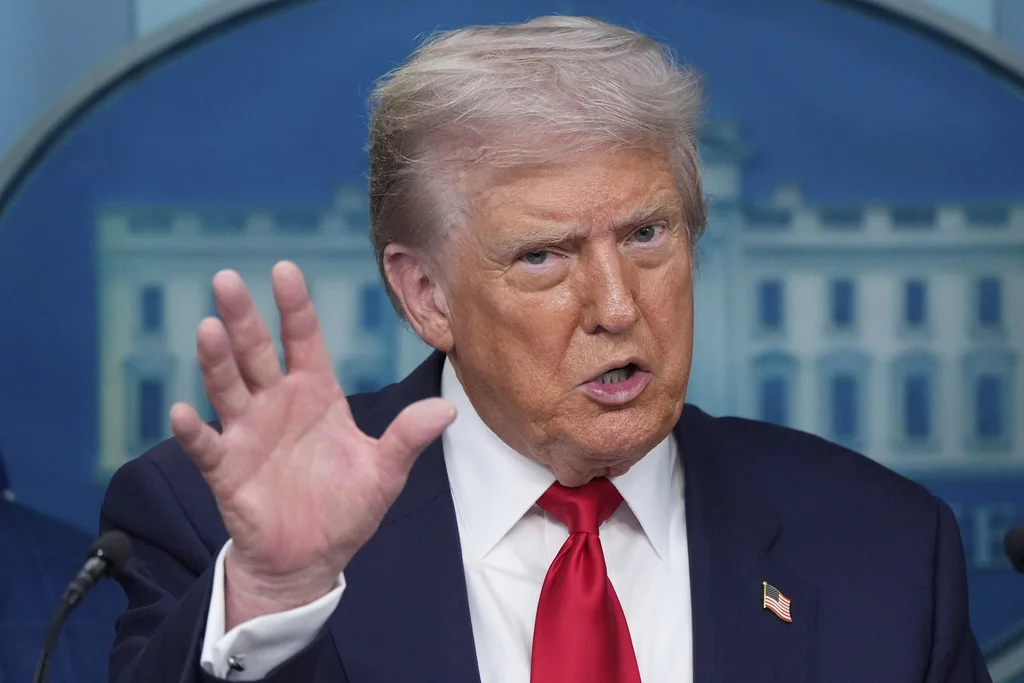 WATCH LIVE: Trump delivers remarks on the 90th anniversary of Social Security  at george magazine