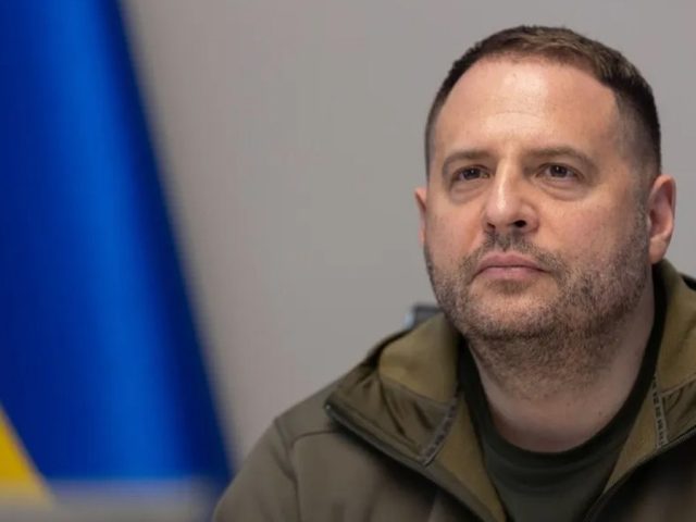 Zelenskyy’s top aide Andriy Yermak faces criticism and some praise as war with Russia drags on