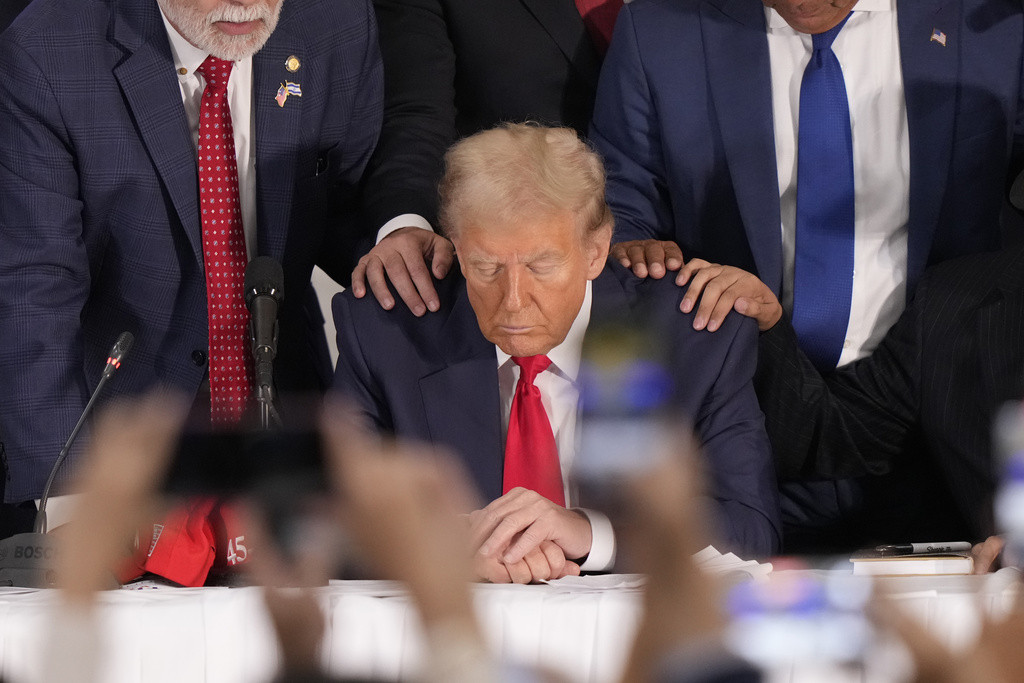WATCH LIVE: Trump speaks to Religious Liberty Commission at Museum of the Bible  at george magazine