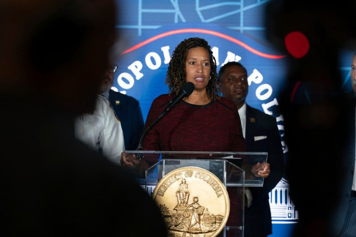 DC mayor woos GOP as Trump’s police takeover nears an end  at george magazine