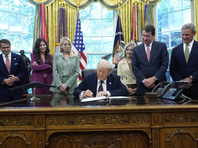 Trump sends federal police to battle crime in Memphis at request of Tennessee Gov. Bill Lee