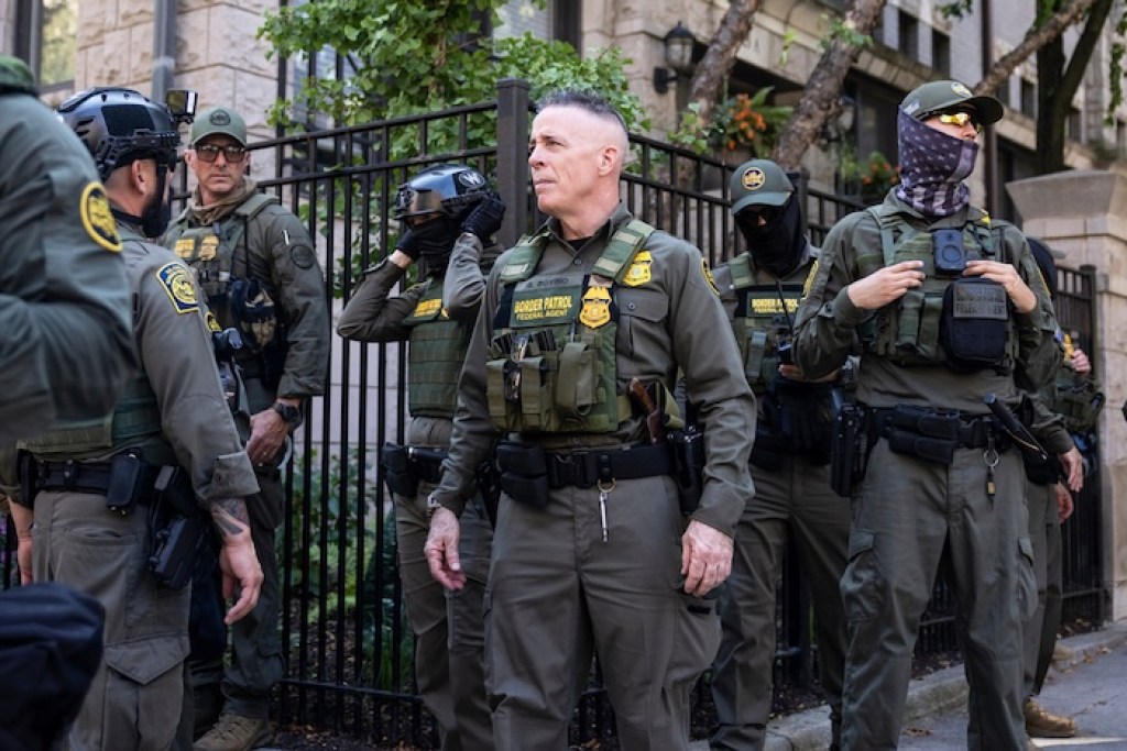 Border Patrol to remain in Chicago and Portland to support ICE if government shuts down  at george magazine