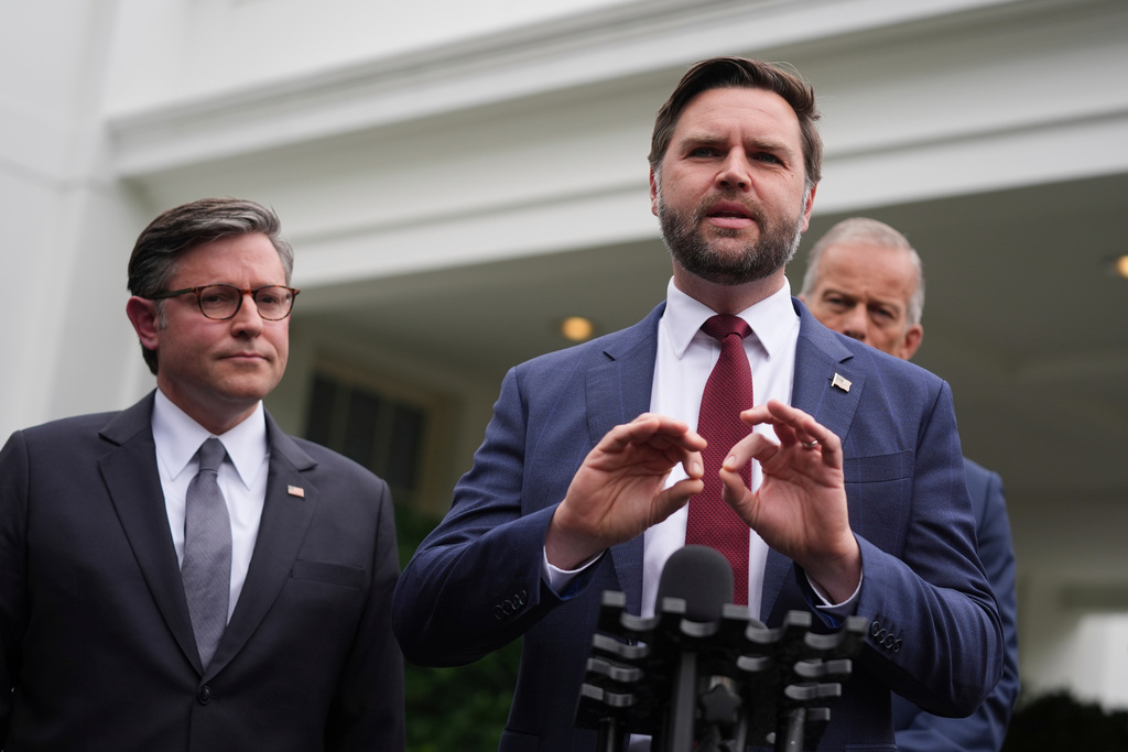 Democrats’ illegal immigrant demands for government funding deal fuel Trump’s shutdown strategy  at george magazine