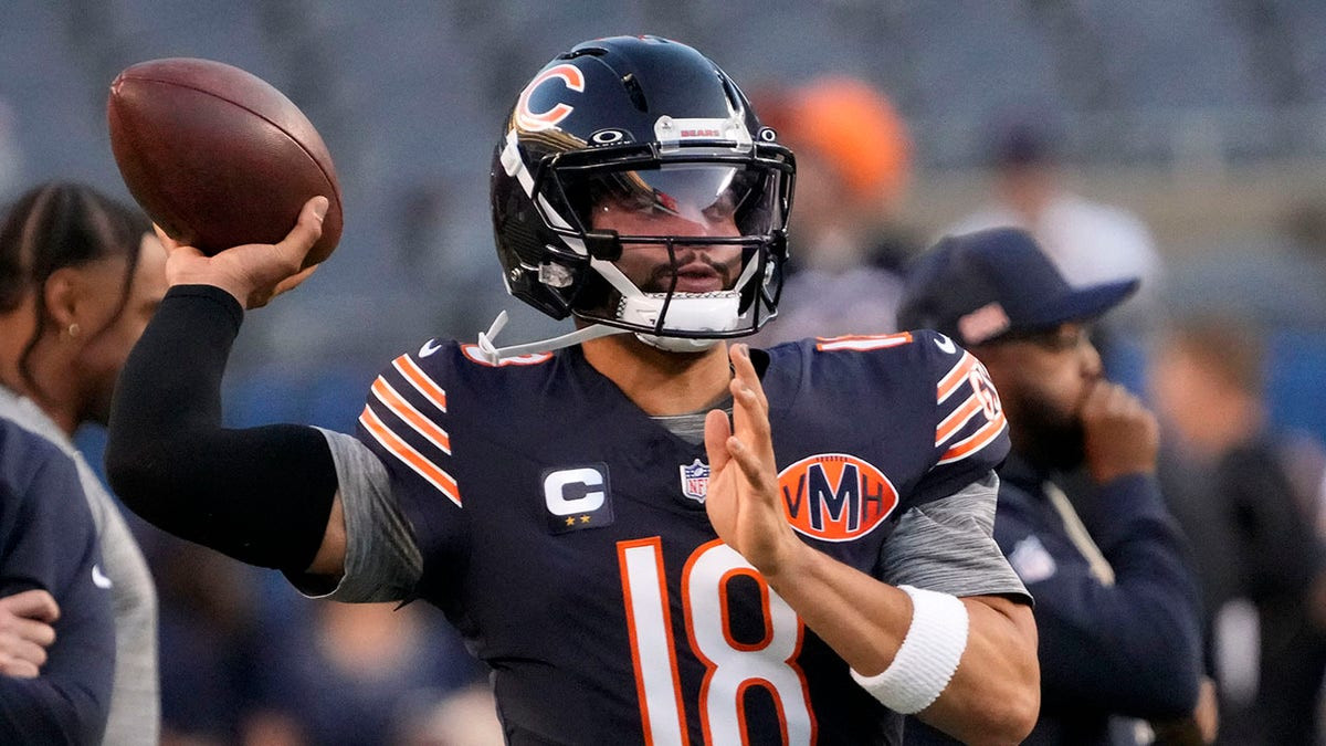 Bears' Caleb Williams shares powerful message on painted finger nails before season opener vs Vikings  at george magazine