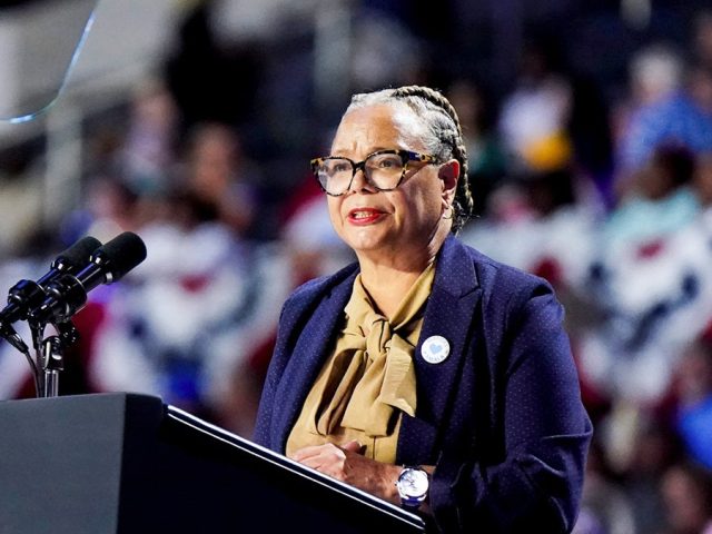 Charlotte mayor slammed over comments after woman stabbed to death on train