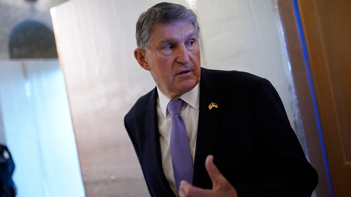 Manchin says he wanted GOP to win Senate to stop Democrats' quest for 'raw political power'  at george magazine
