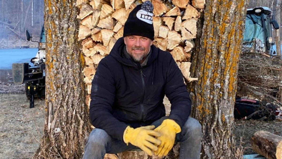 Josh Duhamel says he's 70% ready to survive an apocalypse at his Minnesota 'doomsday cabin'  at george magazine