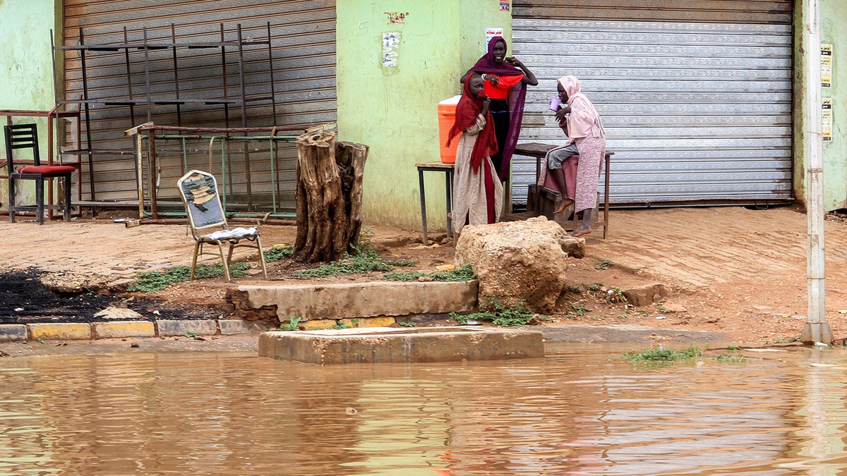 Landslide kills over 1,000 people and levels entire village in Sudan's Central Darfur  at george magazine