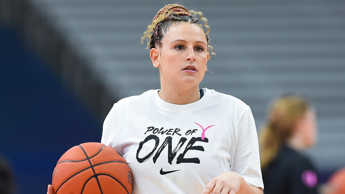 Former Syracuse, international basketball pro Tiana Mangakahia dead following cancer diagnosis, family says  at george magazine