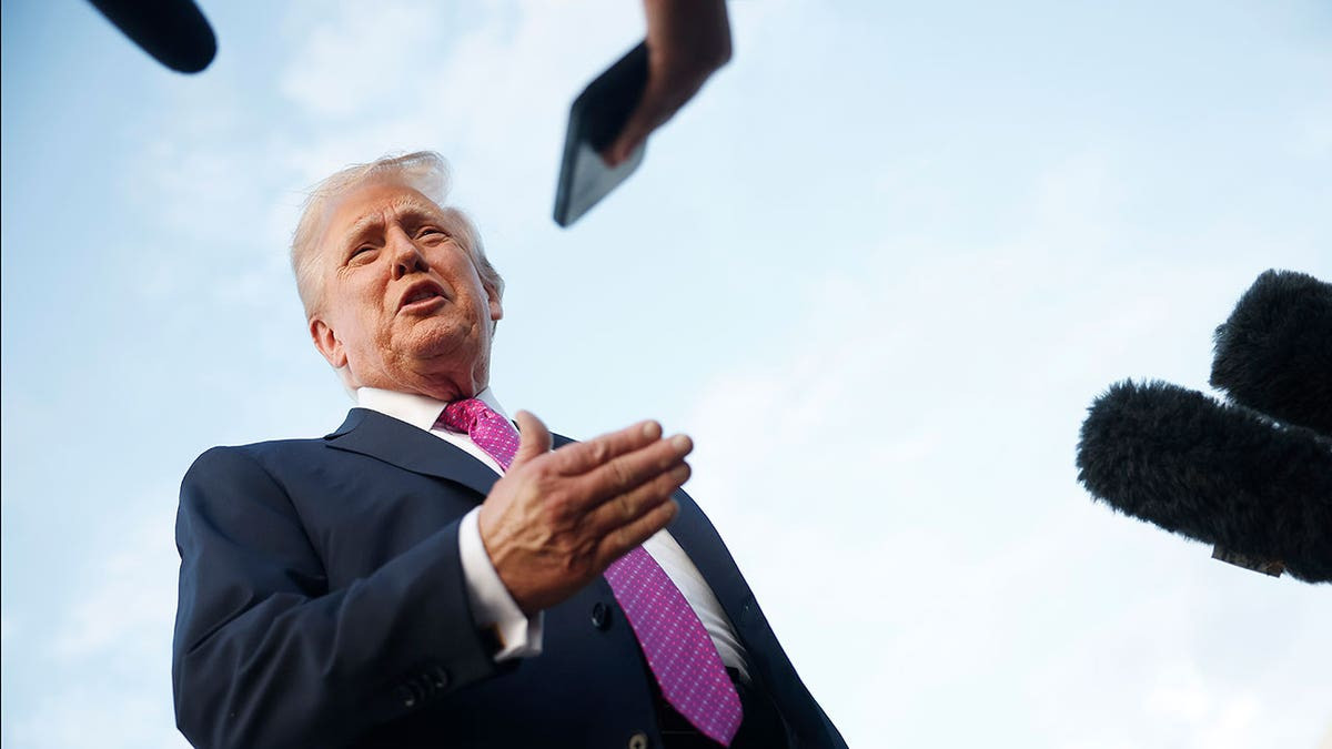 Trump demands NATO allies halt Russian oil purchases before new US sanctions  at george magazine