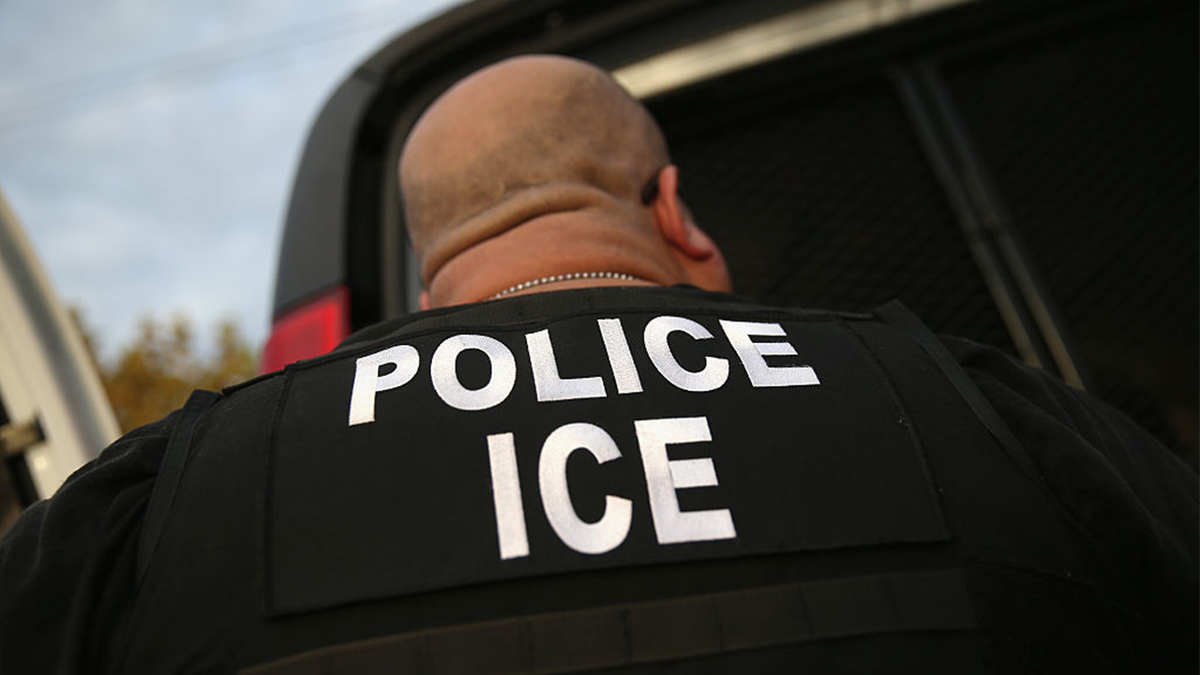 Country singer goes viral for enraged reaction to ICE raids, calls out Christians supporting deportations  at george magazine