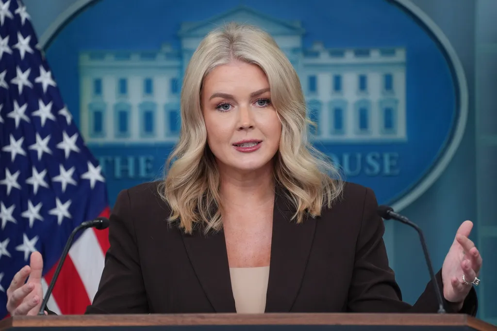 White House leaves door open to recognizing Palestinian statehood  at george magazine