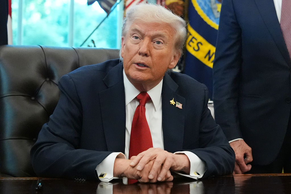 White House debates pulling back pay from furloughed workers  at george magazine