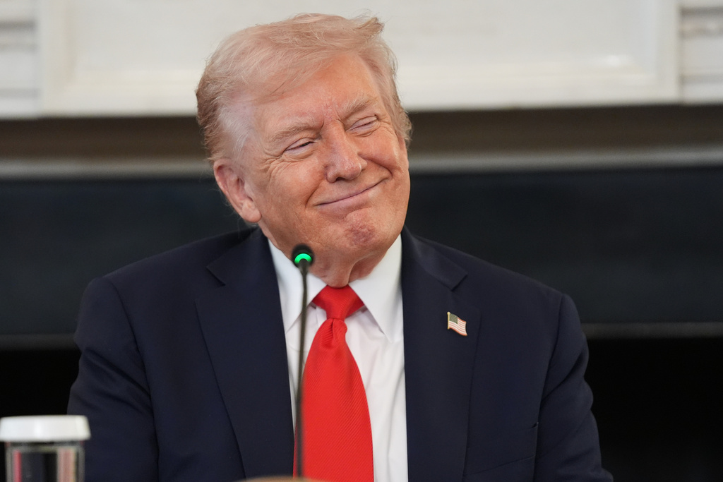 White House responds to press inquiries with ‘your mom’ jokes  at george magazine