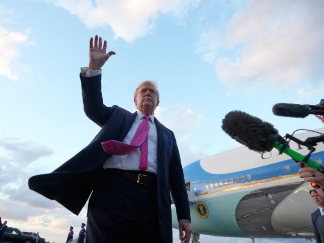 Trump swaps shutdown fight for ‘grifters’ while kicking off ‘winter White House’ season