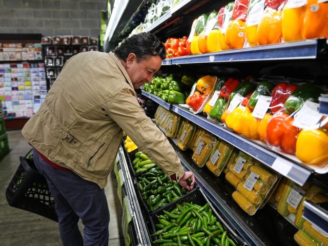 Trump asks courts how to legally fund SNAP so Americans don’t ‘go hungry’ during shutdown