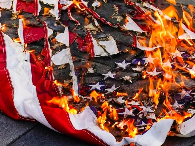 Trump advises that anyone burning American flag will be imprisoned for a year