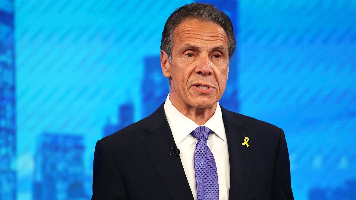 Cuomo warns New Yorkers to ‘be afraid’ with city’s future on the line in closing stretch  at george magazine