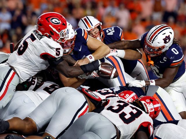 Auburn’s goal-line fumble ignites social media debate, sparks Georgia’s comeback win