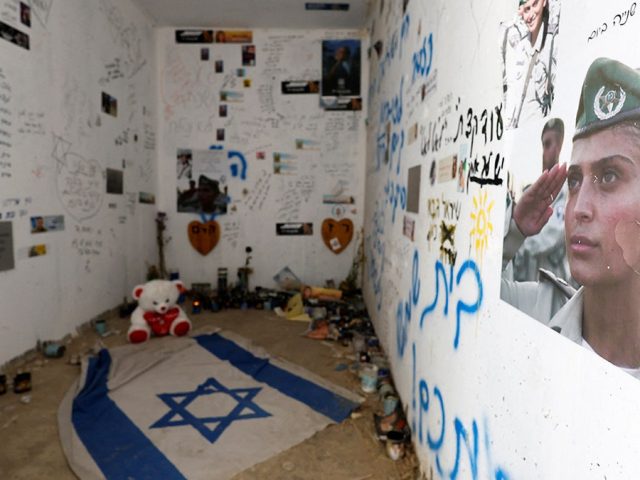 Experts urge Trump to ban terror-linked UN agency from his Gaza peace plan