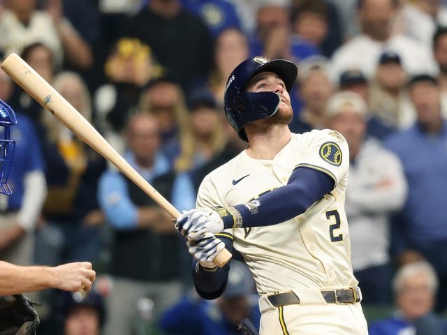 Brewers player ripped for avoiding hit-by-pitch that would have tied game: ‘All he had to do was stand there’