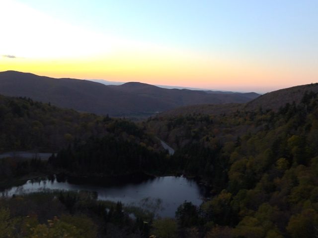 Some Vermont residents fed up with leaf-peepers as small towns taken over by tourists