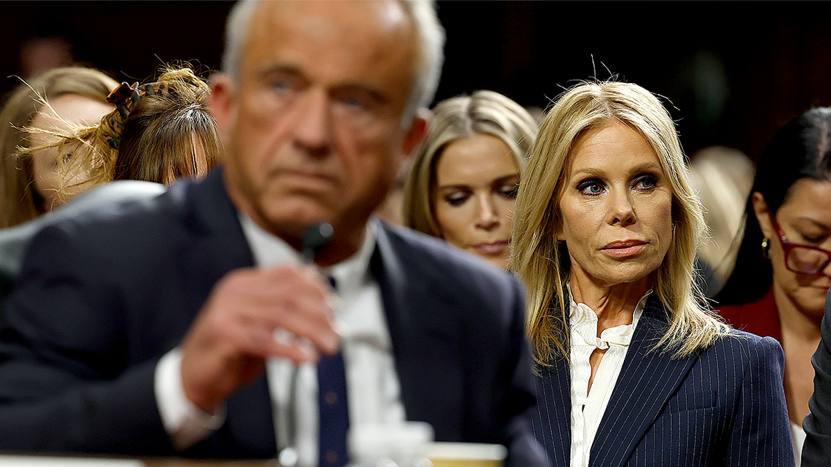Cheryl Hines describes losing 'emotional' friends because of RFK Jr marriage  at george magazine