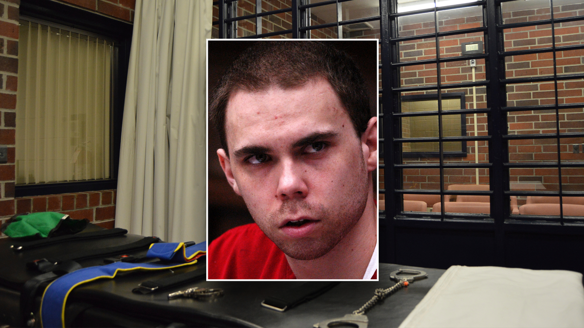 Execution set for twisted killer who taunted police with message in victim's blood: 'Catch me if u can'  at george magazine