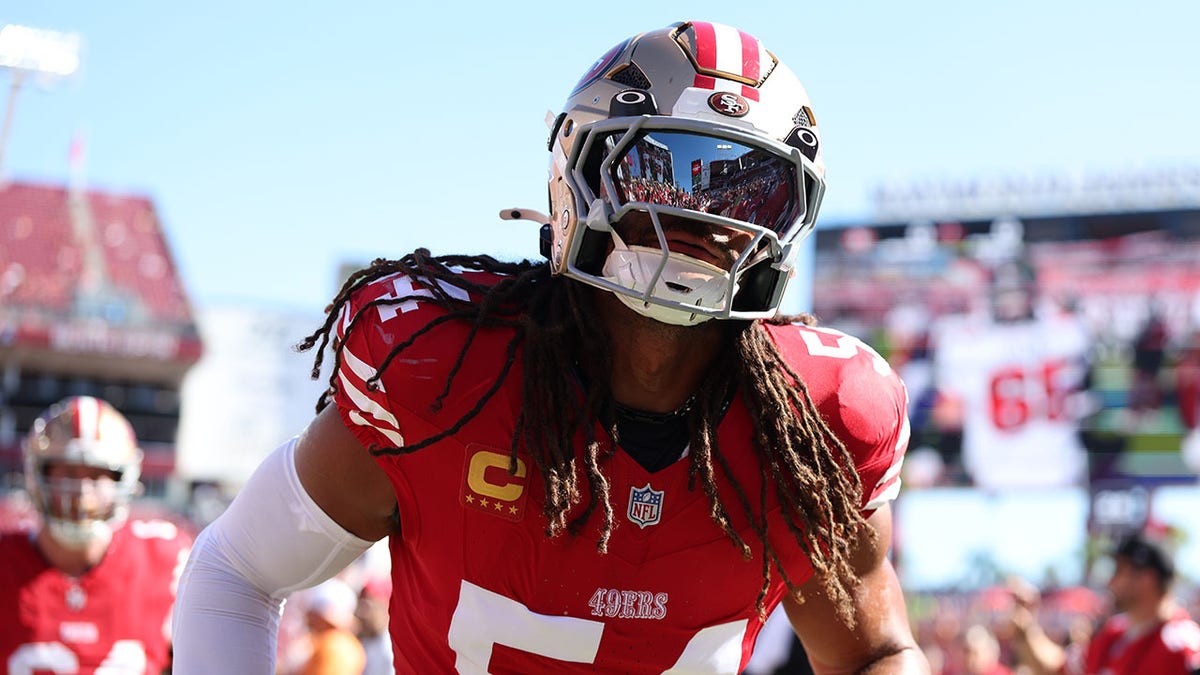 49ers star linebacker Fred Warner carted off field with gruesome ankle injury against Buccaneers  at george magazine