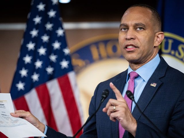 House GOP blocks Dems’ military pay bill as government shutdown threatens checks