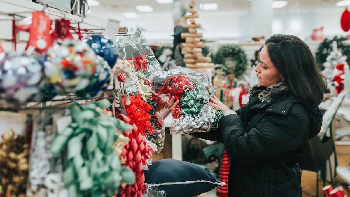 Wayfair's Holiday Sale cuts prices up to 67% on rugs, decor and more  at george magazine