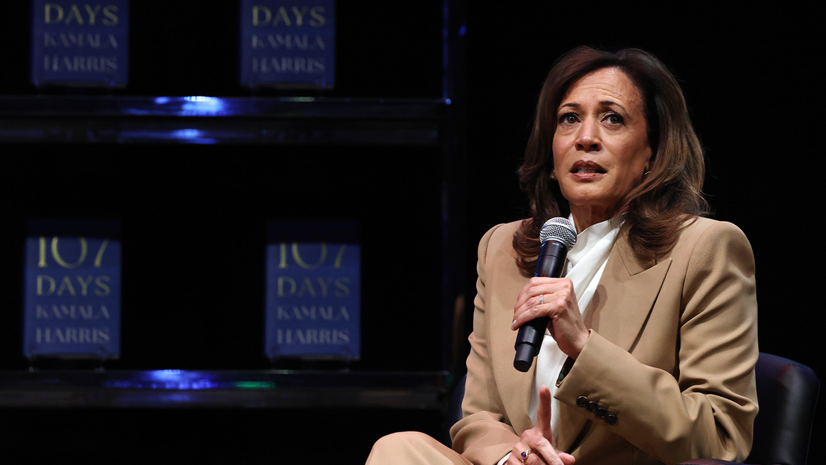 Protesters interrupt Kamala Harris’ Chicago book tour event, forcing multiple removals  at george magazine