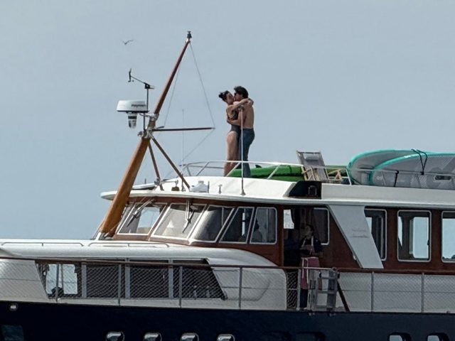 Katy Perry and Justin Trudeau PDA session confirms romance rumors