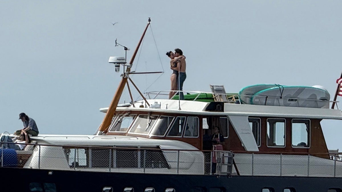Katy Perry and Justin Trudeau PDA session confirms romance rumors  at george magazine