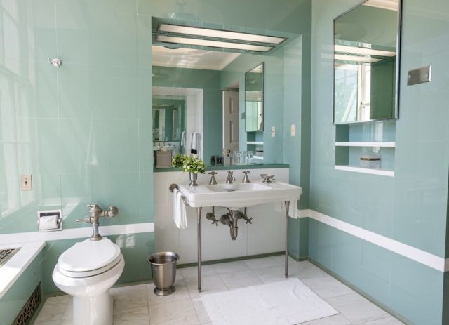 Trump reveals marble remodel of  Lincoln Bathroom