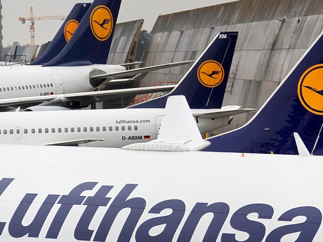 Biblical studies student illegally in U.S. allegedly stabs two teens with metal fork, slaps woman on flight