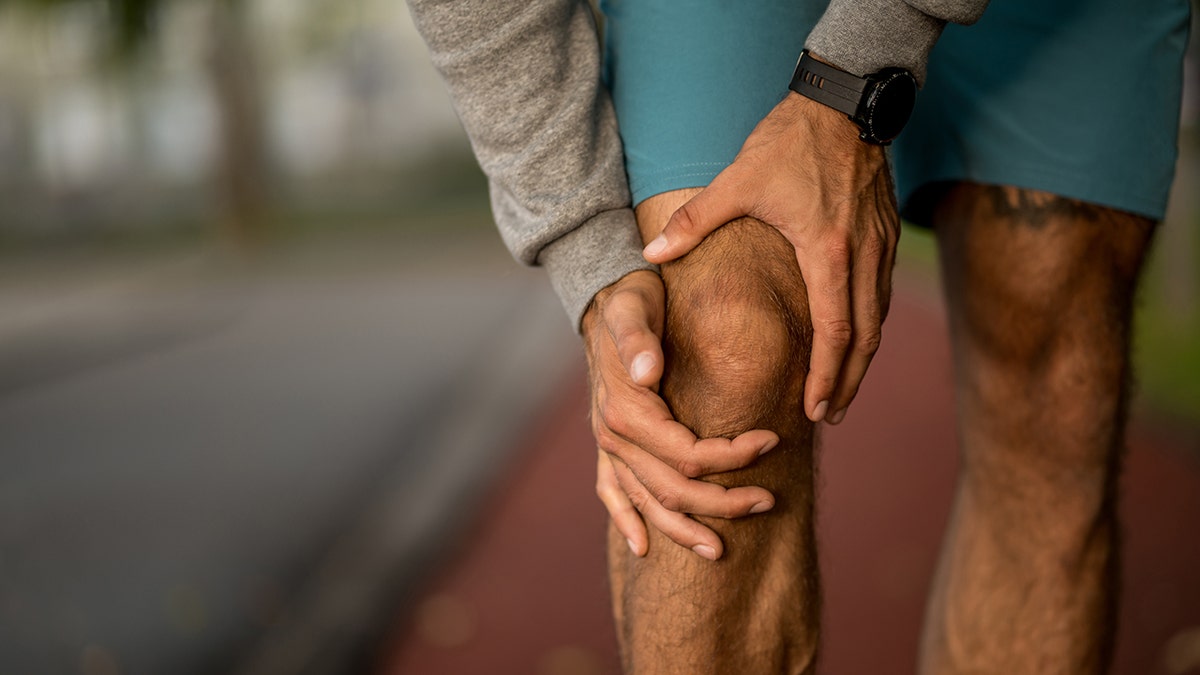 Experimental treatment eases knee arthritis pain without surgery or pills  at george magazine