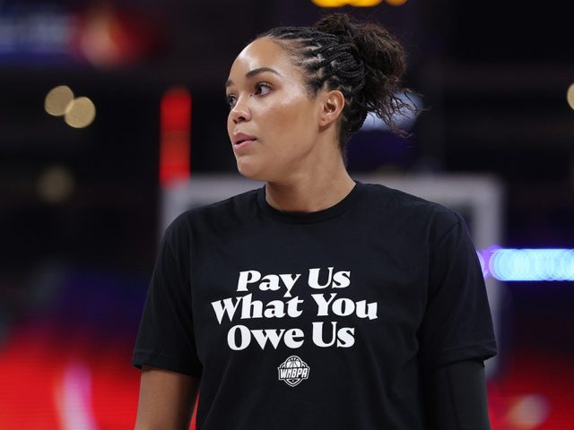 Kamala Harris hosts WNBA player to discuss alleged conversation with league commissioner
