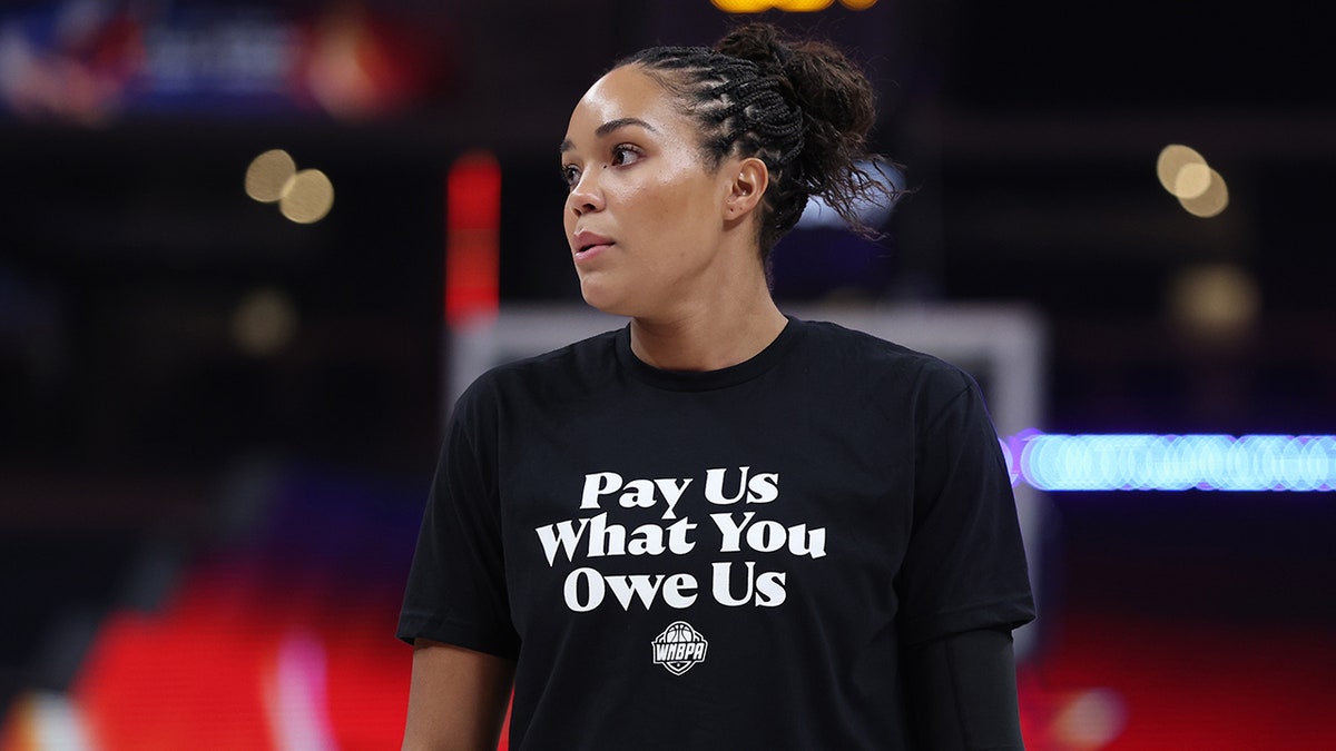 Kamala Harris hosts WNBA player to discuss alleged conversation with league commissioner  at george magazine