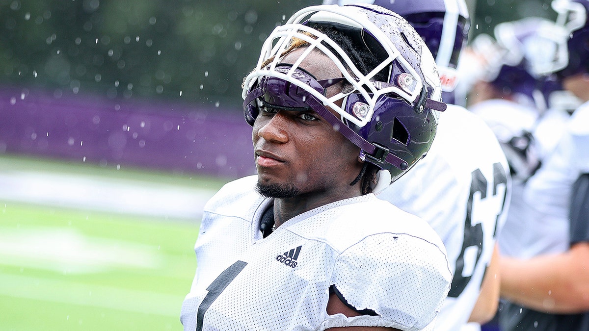 College football star sets NCAA record with 522 rushing yards  at george magazine