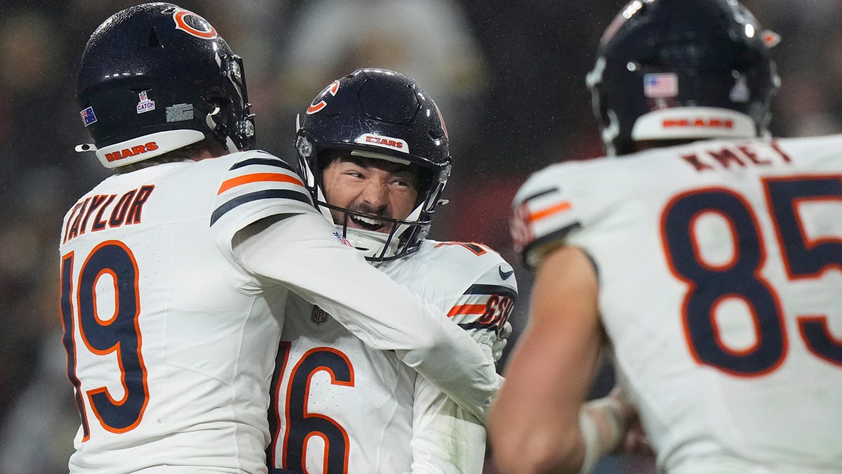 Jake Moody kicks game-winning field goal in first appearance with Bears  at george magazine