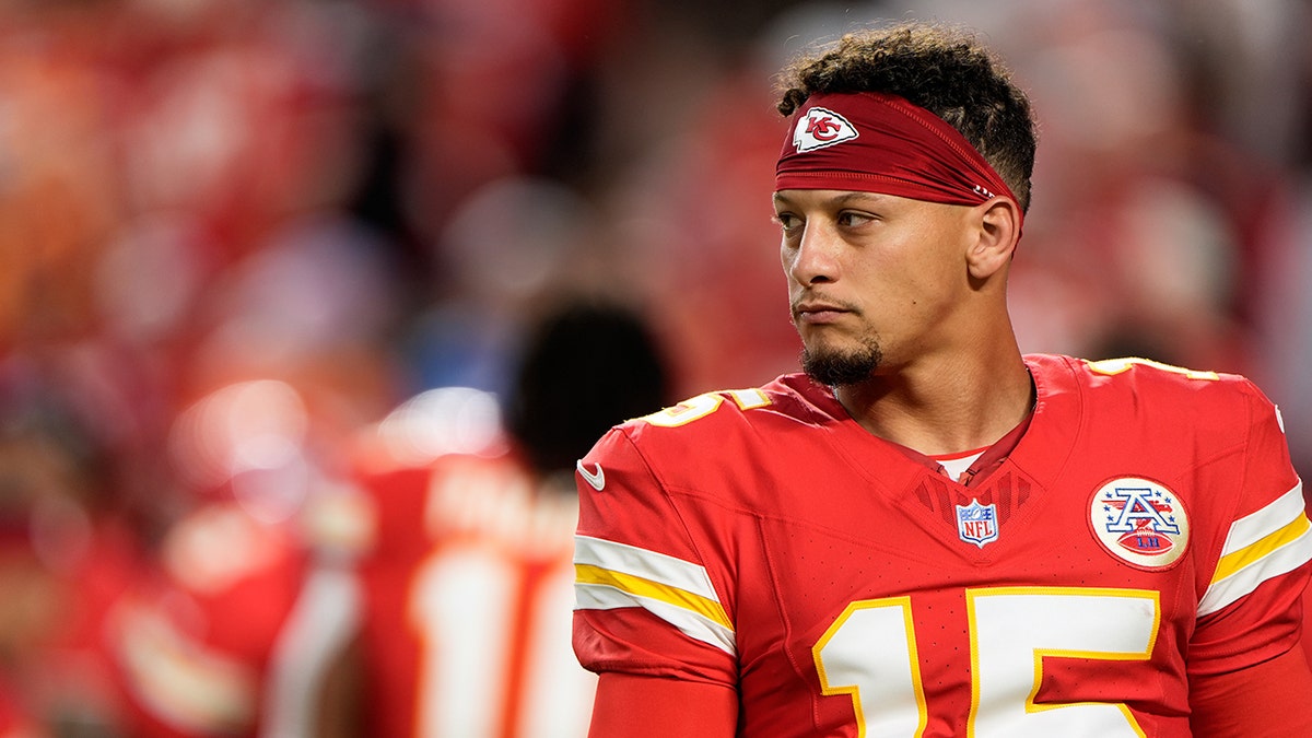 Patrick Mahomes gives cold reaction after Lions player snubs his handshake to start brawl with opponent  at george magazine