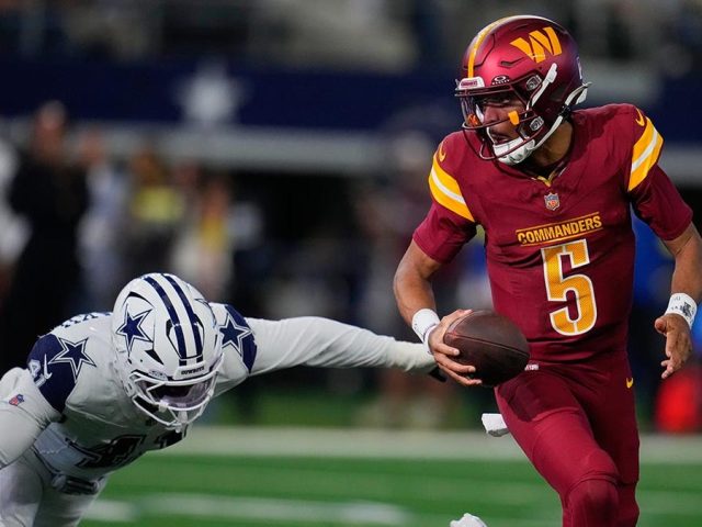 Commanders’ Jayden Daniels suffers hamstring injury vs Cowboys