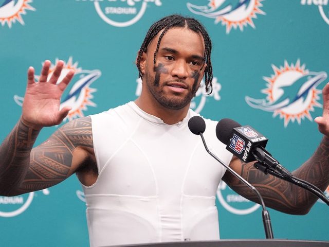 Tua Tagovailoa calls out Dolphins teammates after tough loss to Chargers