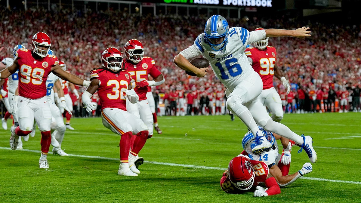 Lions see touchdown taken off board after Jared Goff trick play gets into end zone  at george magazine