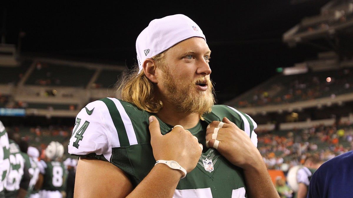 Jets legend Nick Mangold dead at 41 after complications with kidney disease  at george magazine